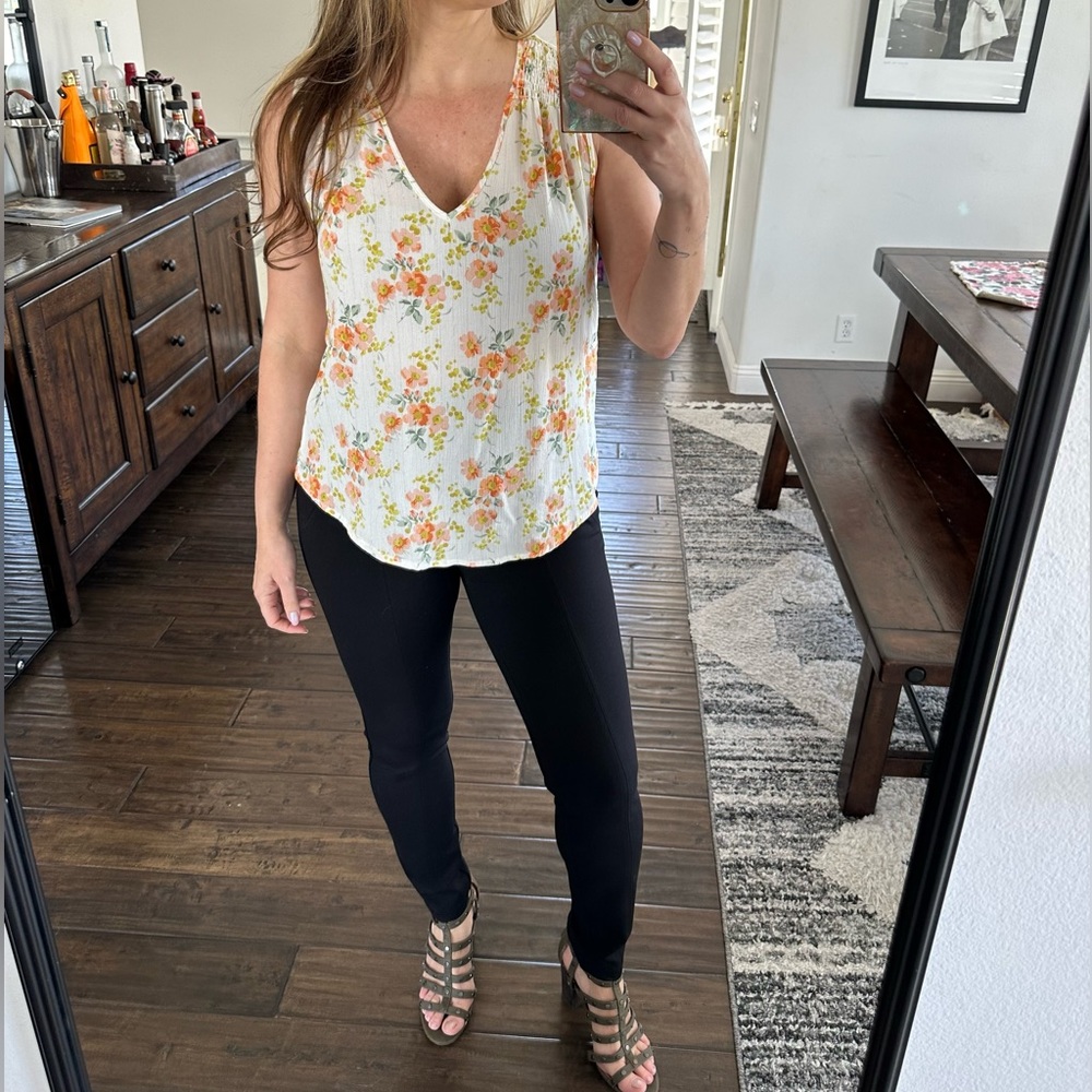 Flowy Floral lightweight Tank Top - Rose & Thyme Size Medium